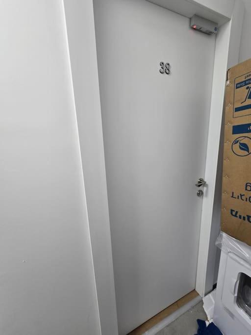 Ryo 38 דירת נופש מושלמת מרחק 5 דקות מחוף הים Apartment Bat Yam Exterior photo