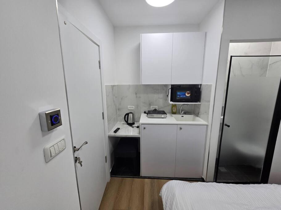 Ryo 38 דירת נופש מושלמת מרחק 5 דקות מחוף הים Apartment Bat Yam Exterior photo