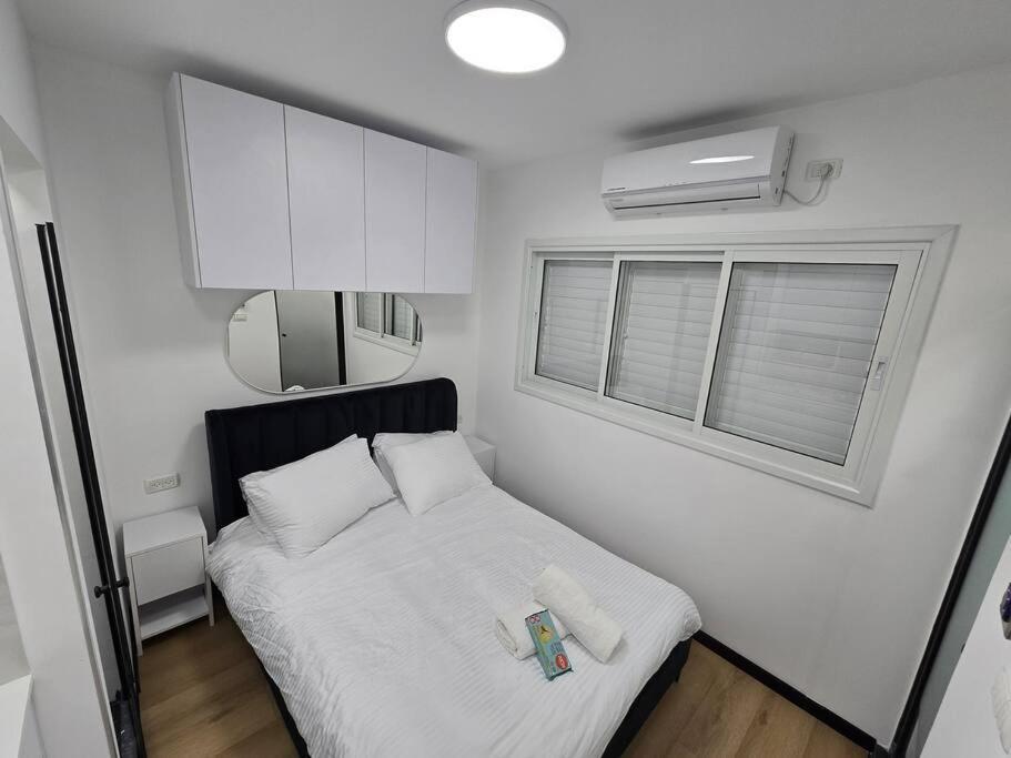 Ryo 38 דירת נופש מושלמת מרחק 5 דקות מחוף הים Apartment Bat Yam Exterior photo